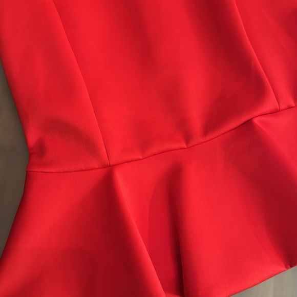 Alice + Oliva Poppy Red Crew Neck Peplum Top Size XS NWT - Picture 4 of 6